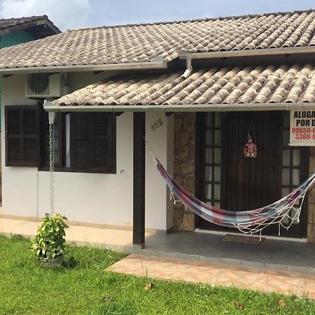 Casa Amarela Villa Penha  Eksteriør billede